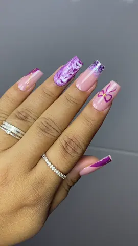 Postiça com esmaltação roxinha💜✨ #postiça #nails #nailart #naildesigns #nailtutorial 