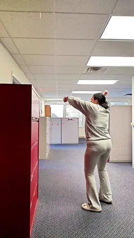 When you do everything but work #hilarious #funny #comedy #funnyvideo #hilariousvideos 