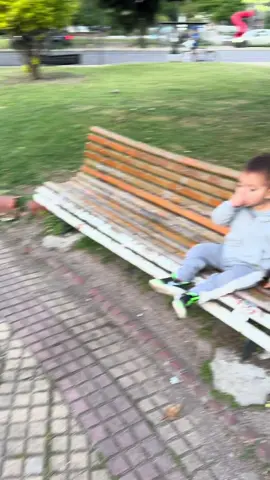 AYUDA! Perdió el laburo el CAKIS!! #cakis #hila 