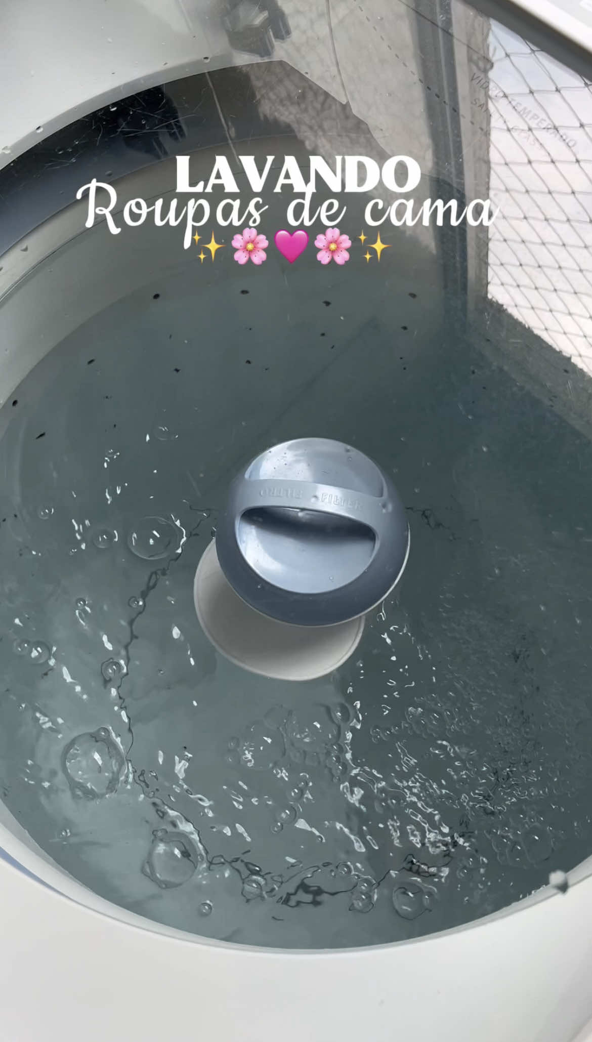 Lavando roupas de cama 