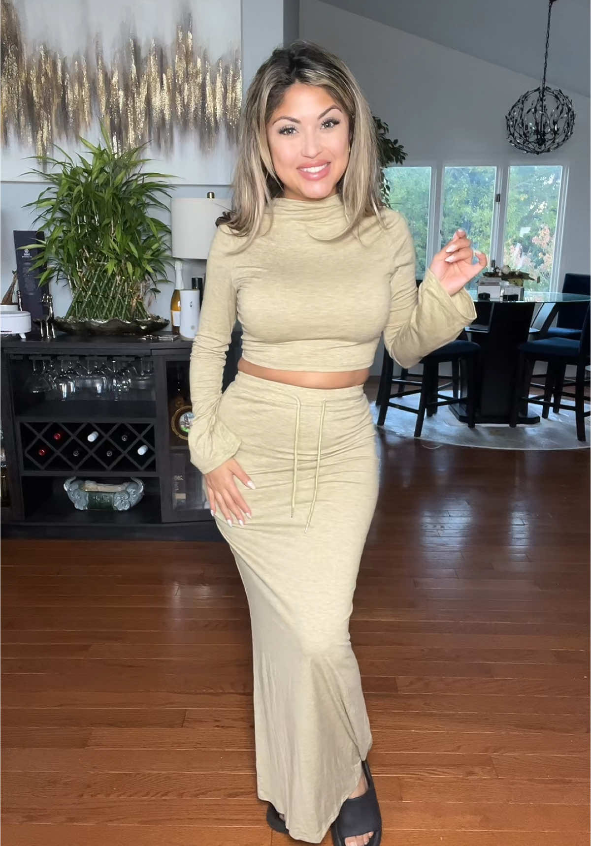 #tiktokshop #ttslevelup  #TTSTakeover  #tiktokshopfinds #tiktokshopping #tiktokmademebuyit #BeautyGifts #TikTokShopCreatorPicks #HautDropsOnTheGlow #ttsdelightnow #ifyouknowyouknow #beautifulgirl #tiktokshoprestock #women   #tiktokshopunboxing #rushtok2025 #superbrandclub #Viralontiktokshop    #makeup #makeuptutorial #MakeupRoutine #tiktokshopbacktoschool #tiktokshopfalldealsforyou 