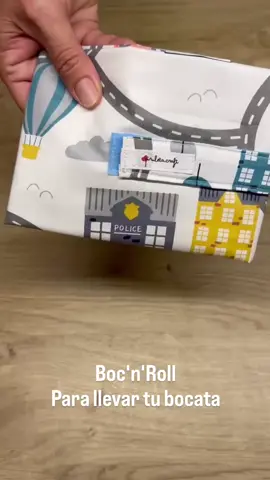 🌿 ¡Adiós al papel de aluminio! He hecho estos Boc’n’Roll a mano, reutilizables y 100% personalizables ♻️ Tu comida, tu estilo, tu planeta 💚 Hechos con mimo, pensados para durar 🧵💫 Crea tu propio Boc’n’Roll único y personalizable❤️ Si quieres el tuyo escríbeme 😉 también lo puedes encontrar la librería papelería abrera @Regalos Abrera  #ZeroWaste #EcoFriendly #HechoAMano #BocNRoll  #Artesanía 