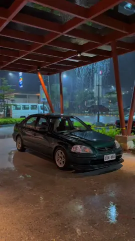 Rainy days + honda civic  #cars #civic #honda #cypressgreen