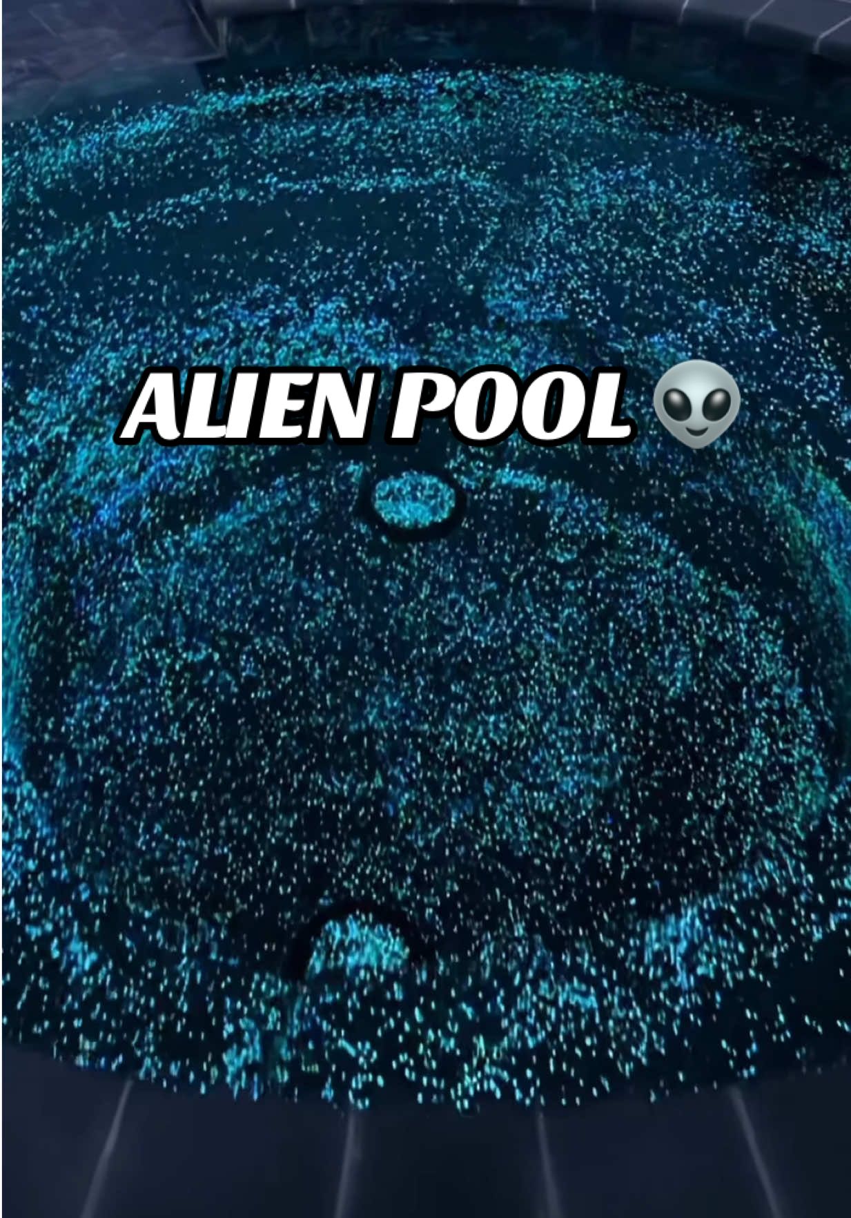 Alien pool 👽 #viral #fyp #fypシ #poolplaster#construction @cosmic.pools 