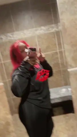 Because I feel fantastic 💋 #laRoja