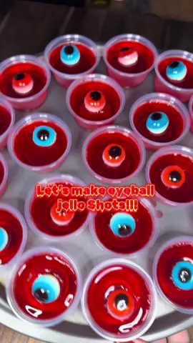 Let’s make some Halloween shots!! #halloweenideas #halloweenfood #halloweendrinks #halloweenparty #halloweenpartyideas 