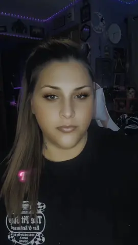 My anxiety be so bad sometimes... Please help me reach my goal of 5k new friends on here! #helpmereachmygoal #roadto5kfollowers❤️ #5kfollowers♥️ #posttogrow #engagingbestie 