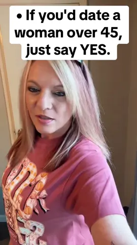 Old single woman usa #alonetiktok #divorcedwomen #singlewoman