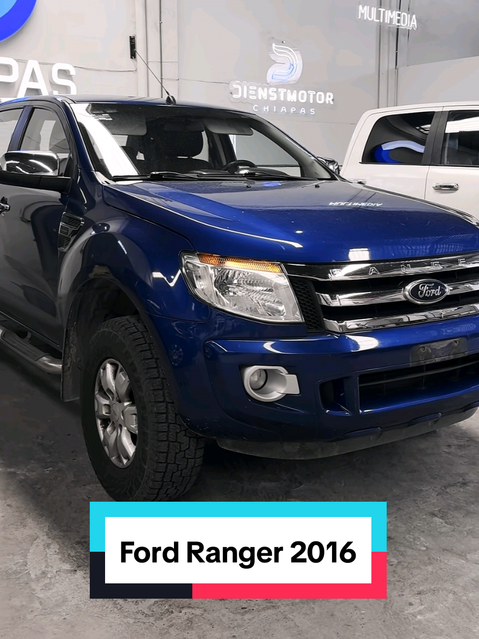 Actualizamos esta Ford Ranger con una pantalla Android china Dienstmotor vertical de 14