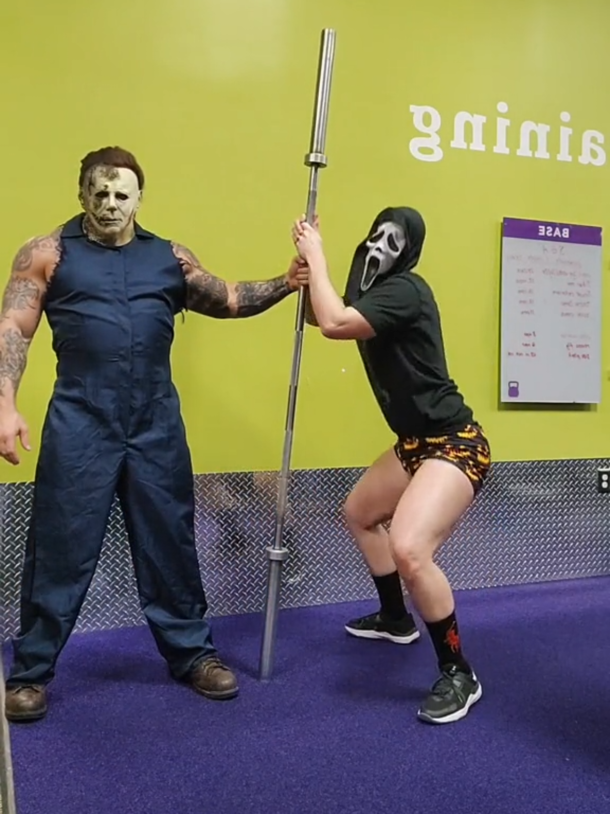 Magic Michael and GhostCake #michaelmyers #ghostface #halloween #scream 