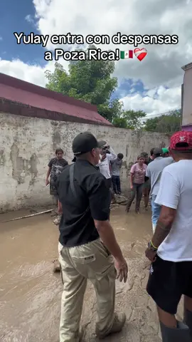 Yulay entra con camionetas despensas a Poza Rica #yulay #pozarica #veracruz #mexico #ayudando 