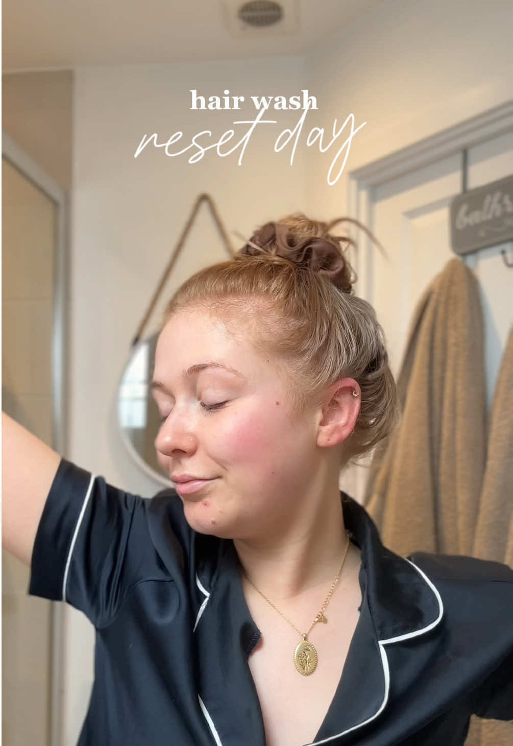 Hair wash DAY!!!!! 💆🏼‍♀️✨ ••••• @CeraVe UKI @hairburst @Umberto Giannini  ••••• #hairwashday #hairwash #dayinthelife #morningroutine #haircare 