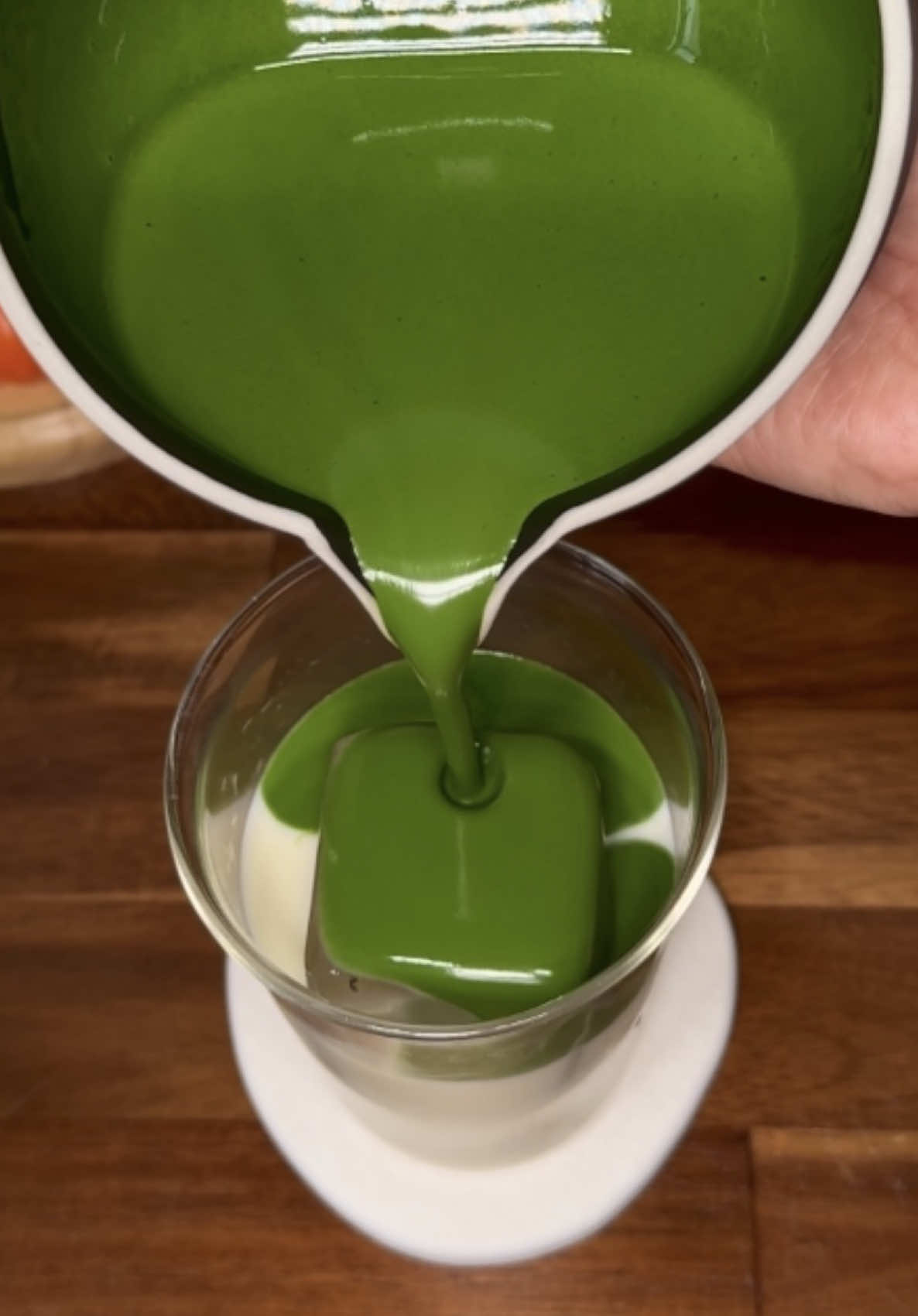 ✨ Trying out “Unkaku” from Marukyu Koyamaen 🍵🌸 one of their premium grade matcha powders! Upon opening, I was greeted with a vibrant green hue and a sweet aroma. 🌿 As an usucha, it’s rich, smooth, and umami-forward. This was the best usucha I have tried so far! I drank it so fast haha. There was no bitterness of astringency at all!  🥛 As a latte, it was creamy and full bodied with sweet undertones. The depth has mellowed out with milk but not so much for me (I use skim milk + soy milk). It was still umami and I feel like the sweetness was enhanced. This is only my second Marukyu Koyamaen matcha, and months apart from the first, yet I’m blown away 😩💚 Unkaku is definitely my new favorite matcha powder!  #matcha #matchalover #matchatok  #matchapowder #matchareview 