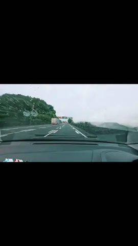 Những kì vọng trở nên xa xôi…. #東名高速道路 #nhatban 