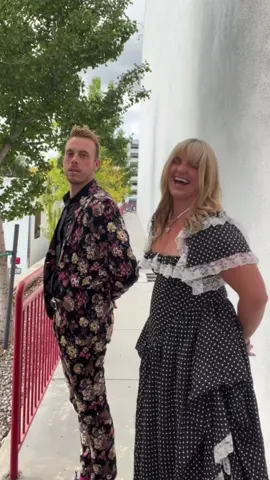 taught him this in 2 seconds 🕺  @rikerlynch #fateofophelia #thefateofophelia #simblings #brother 