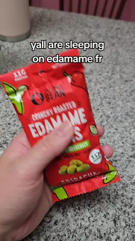 if youre trying to snack smarter and u haven't had edamame, what are u doing??? #edamame #snack #snacking #theonlybean #macrofriendly 
