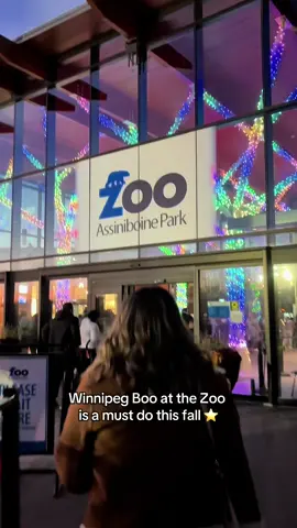 Boo at the Zoo was the best time 😍 Use code ZOOBOO10 for 10% off tickets! 🎃  Thanks so much Assiniboine Park Zoo for inviting me!   #winnipeg #booatthezoo #assinaboineparkzoo #wpg #manitoba 