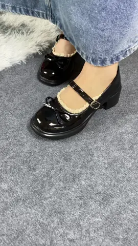 Đôi này thì mang vibe tiểu thư nè… #giaydep #giaycaogot #giayhottrend #xh #trending 