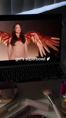 OMG OMG OMG #victoriassecretfashionshow #victoriassecretfashionshow2025 #victoriassecret 
