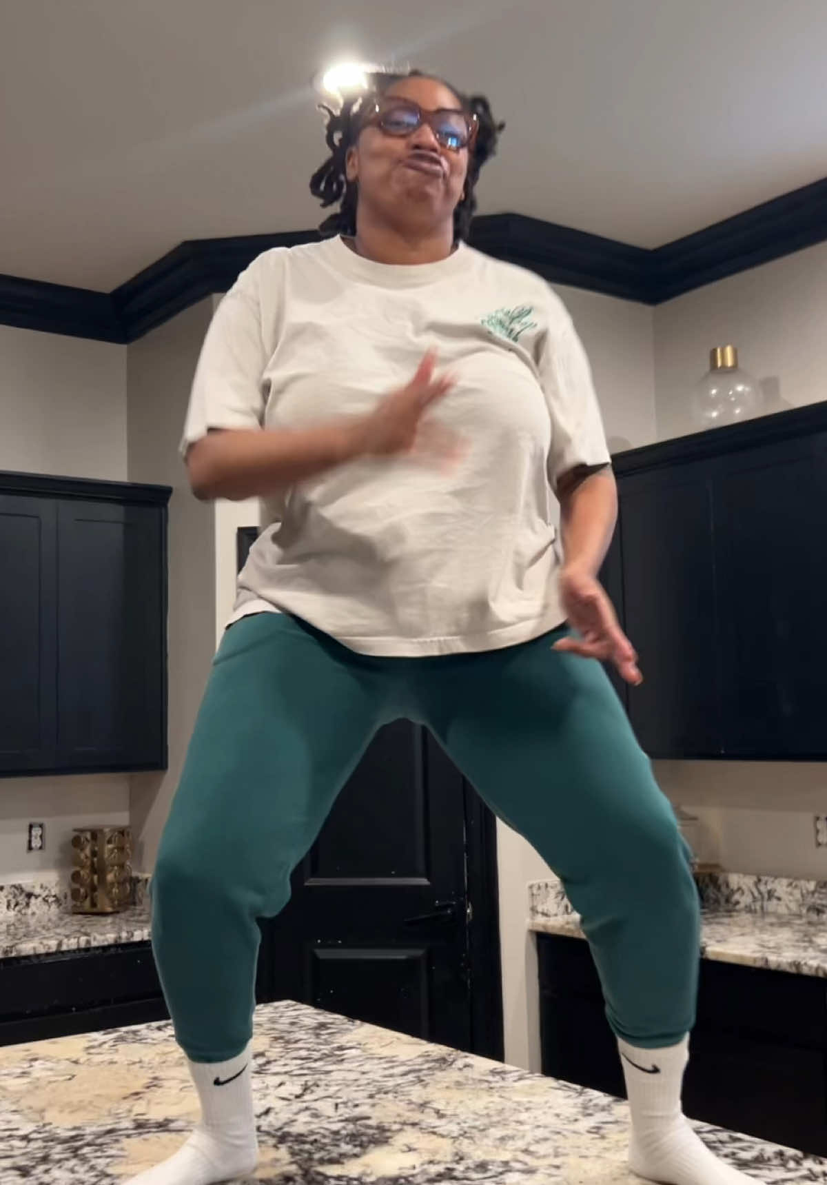 when moms says it’s seafood boil night😂 . #dance #fypシ #sexydex 