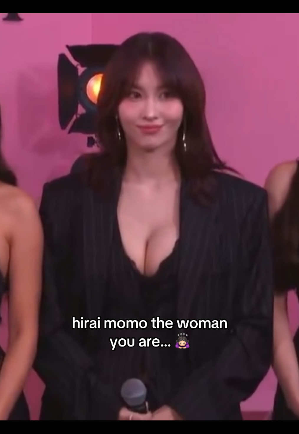 i thank god everyday for being alive in the same generation as twice our kpop giants #twice #momo #fyp #victoriasecretfashionshow2025 #viralvideos @TWICE @Victoria’s Secret 