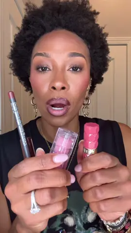 The brown lip gloss  over the liner sets this lip combo off🔥@NYX Professional Makeup @maccosmetics @Milani Cosmetics @Huda Beauty #makeuptok #lipcombo #blackgirlmakeup 