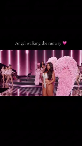 I’m so proud 🥹! She ate!!#angelreese #fyp #viralvideo #blowthisup #victoriassecret 