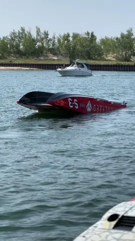 Full. Metal. Jacket. #tunnelhull #boat #boats #raceboat #raceboats 