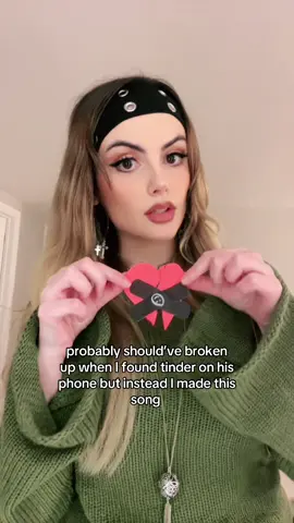 when the relationship ended two years ago and i still haven’t  confronted him lmao  queen of making music instead of saying what i actually feel in the moment 😍 #popmusic #newmusic #chelseacollins #originalsong 