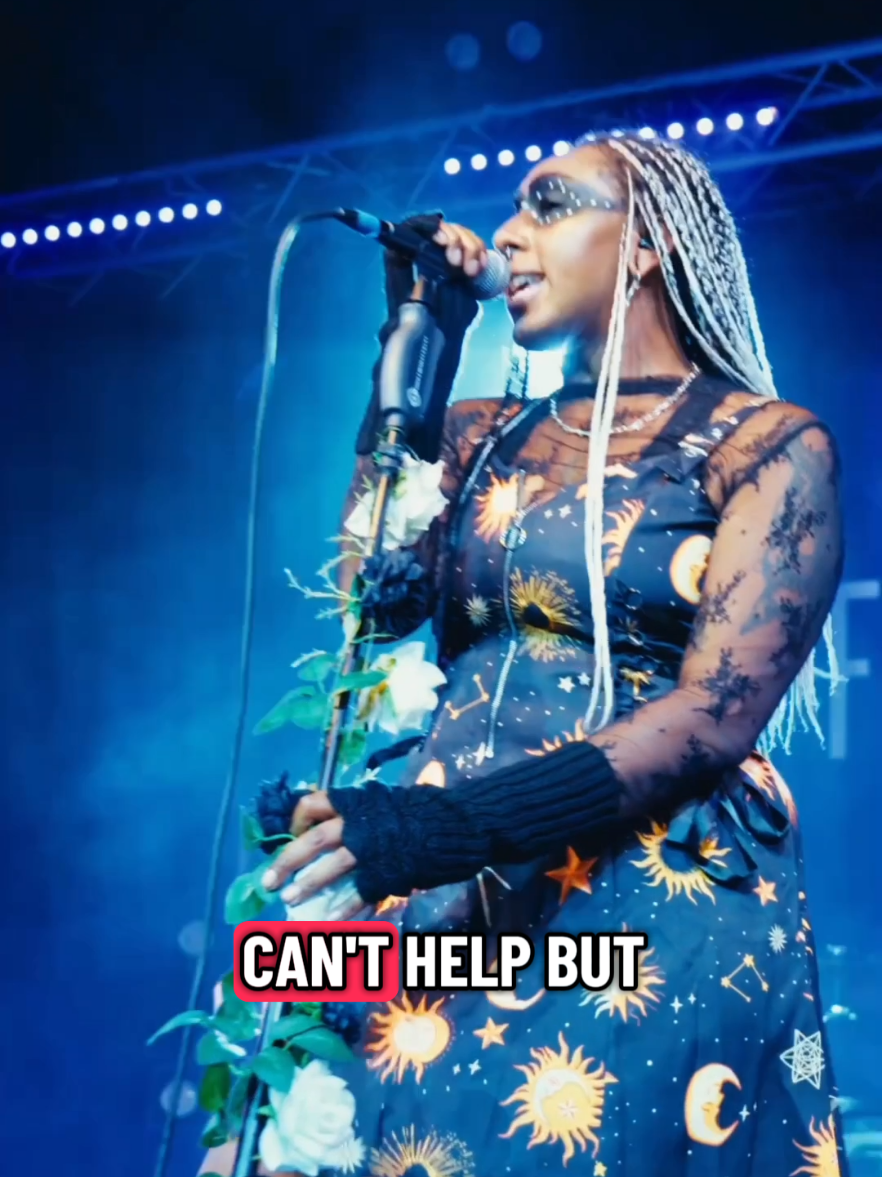 Song is called Lithium KISS 💋🔥 #altgirl #womeninmetal #alttiktok #fyp 