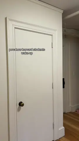 oversleeping is losers wake up NOW with alarmy!! #harvard #alarmypartner #studyhacks #college #university 