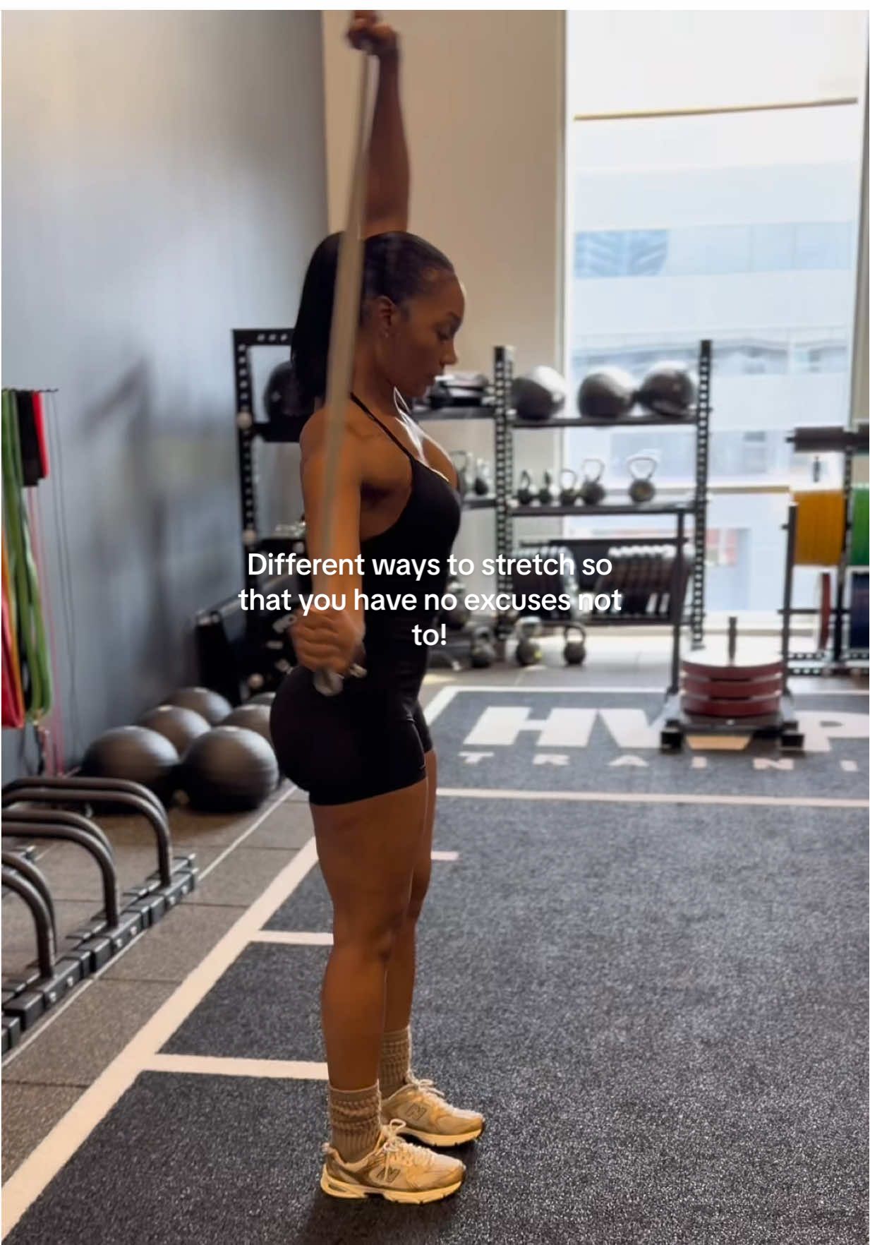 Let’s normalize stretching before AND after our workouts! 🫶 Outfit @YEOREO @YEOREO_activewear  #creatorsearchinsights #stretchingchallenge #stretchingroutine #stretchingtips #yeoreo 