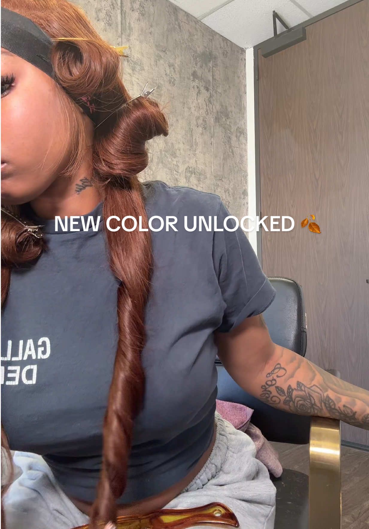 Watch me install this wig! Wig @hairofparadisellc use my code “corey” for $$$$. Off!!! Boook w me! #houtsonhairstylist #houstonhairstylist 