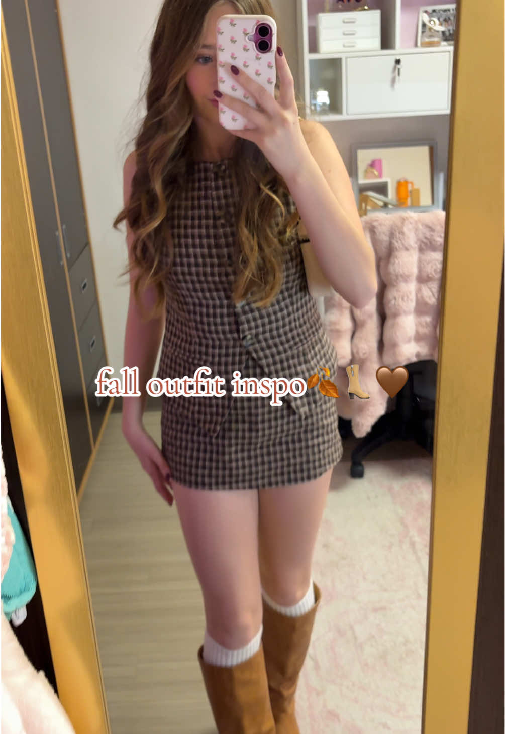 the cutest fall fits from @Ave and Liv #falloutfitinspo #fallootd #outfitideas #aveandliv #uva 