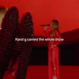 She was the best i didn’t even knew her actually but she ate #victoriasecret #victoriasecretfashiomshow2025 #fyp #viral #karolg  