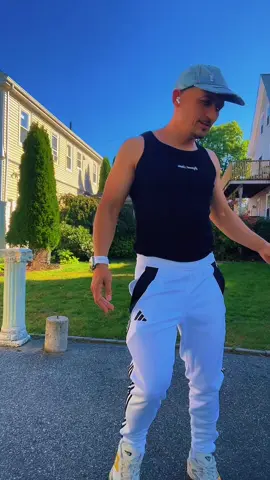 Ay! mi orgullo le manda saludos al tuyo😭#bachata #bachatadance #baile #viral 