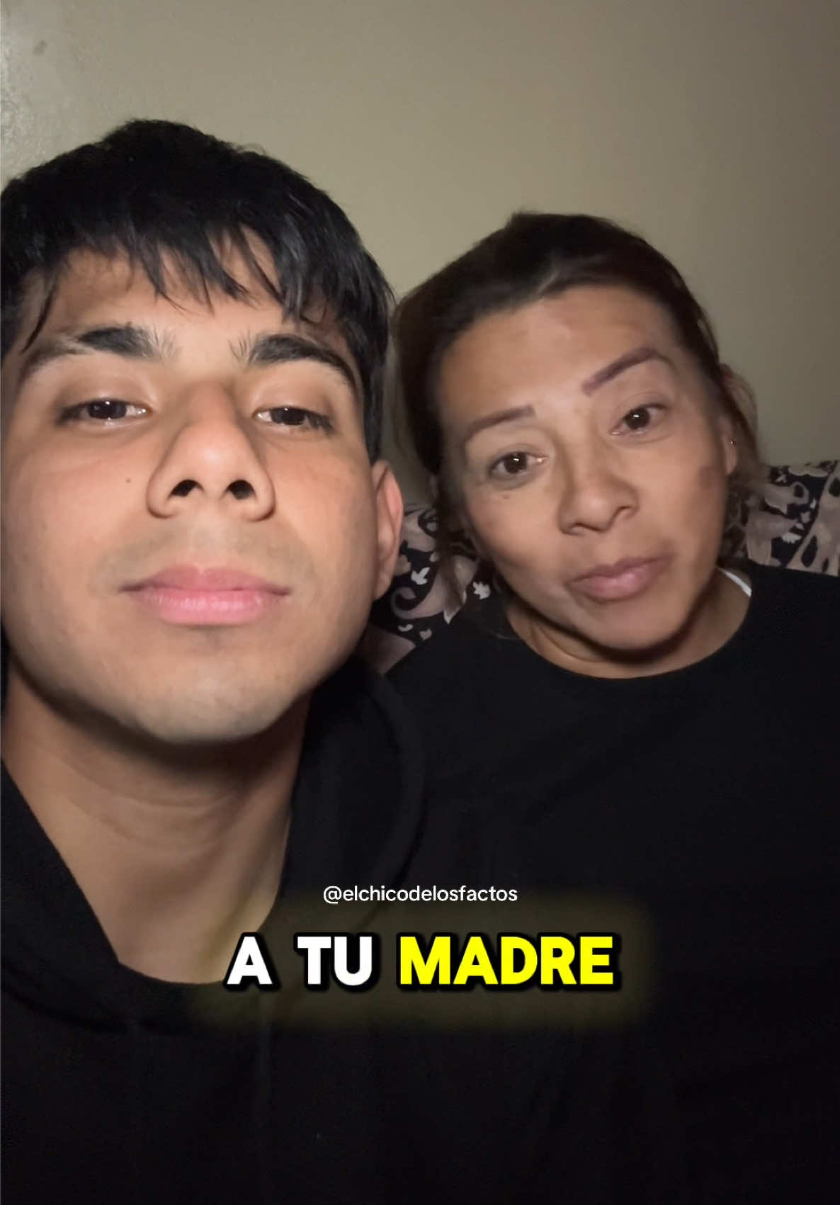 En lugar de comprarle regalos a alguien que no lo valorara, daselos a tu mama, no sabes cuanto te lo agradecera ❤️ #mama #mom #amor 