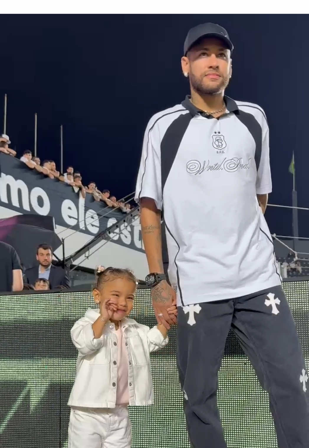Tal pai, tal filha ✋😛🤚 #SantosFC #TikTokEsportes #Neymar #NeymarJr #Mavie 