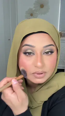 My own mother was selling me to the highest bidder  Disclaimer: This isn’t my story. I am just a story teller  Makeup details:  @Huda Beauty @hudabeautyshop @Huda @Alyakattan  1. Emerald Obsession  2. 14. Life Liner Quick 'N Easy Precision Liquid Eye Liner (black) 3. FAUXFILTER Under Eye Color Corrector (Papaya)  @Anastasia Beverly Hills  Impeccable Blurring Second-Skin Matte Foundation (3N) @Benefit Cosmetics  1. Precisely my brow pencil waterproof eyebrow Definer (5) 2. Badgal Bang Mascara  @Too Faced  Born This Way Super Coverage Multi-Use Concealer with Hyaluronic Acid (natural beige) #arab #hijab #storytime #makeup #hudabeauty 