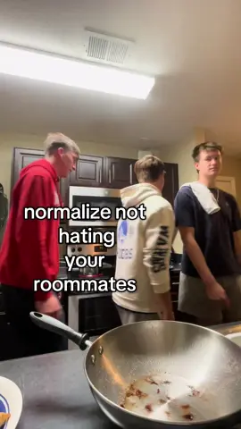 roommates are people too #roommates #college #collegelife #relatable #fypシ 