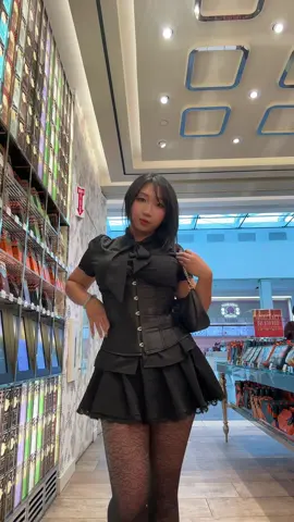 all black for october 😼 #OOTD #outfit #falloutfit #jfashion #styleinspo