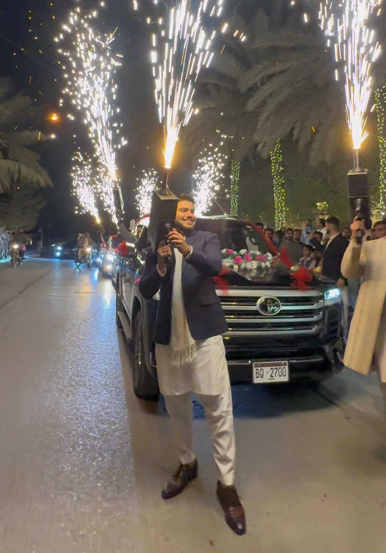 Barat entry ❤️ #shotsbyfarzeen #fyp #foryoupage #viralvideo #exploremore 