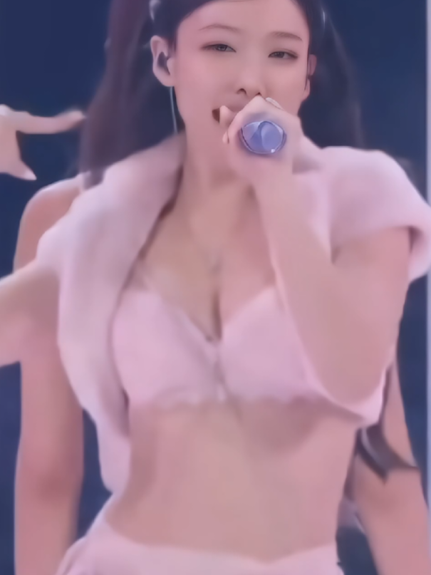 FANCAM NAYEON IN VICTORIA SECRET'S!! | #nayeon #twice #kpop #fancam #victoriasecret 