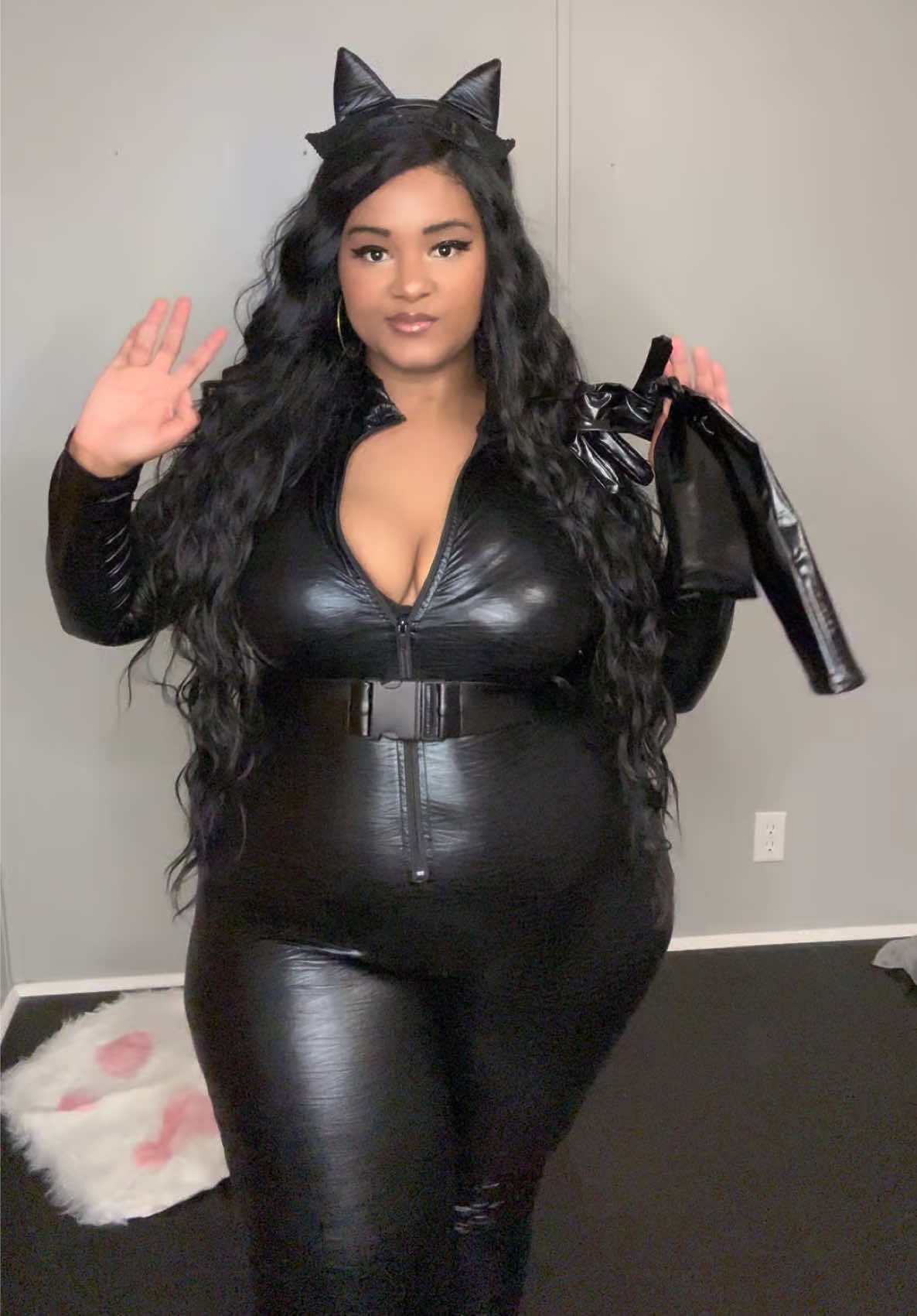 Cat Fight 5 Piece Costume Set - Black 🖤✨size 1xl /2xl - sold by @Fashion Nova #plussizecostume #catwomancosplay #costume 