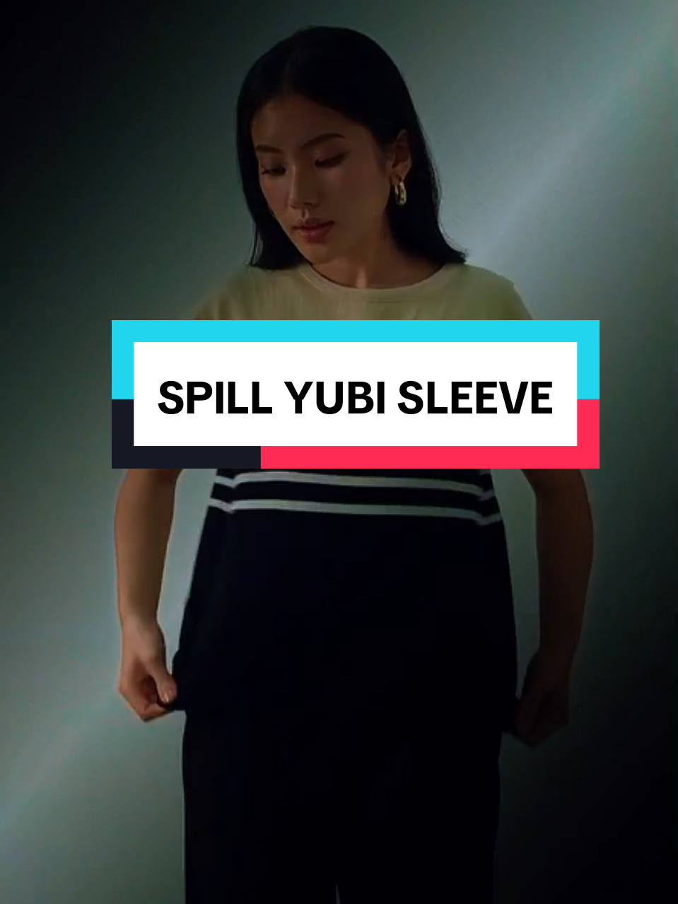 Garis-garis kecil, gaya besar. Klasik, lembut, dan siap jadi favoritmu. Something new is coming from Clothmon’s  Jangan lupa follow biar nggak ketinggalan tanggal rilisnya  #comingsoon #sleeve #fashionstyle #bajucewe #bajuwanita 