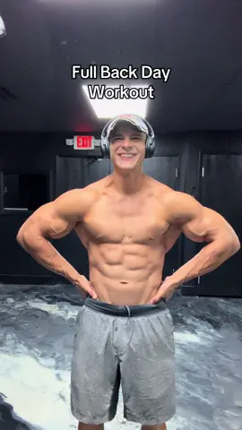 Back workout #gym #workout #foryou 
