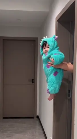 Có một cô công chúa đáng yêu ☺️ #embe #hoimebimsua #embecute 