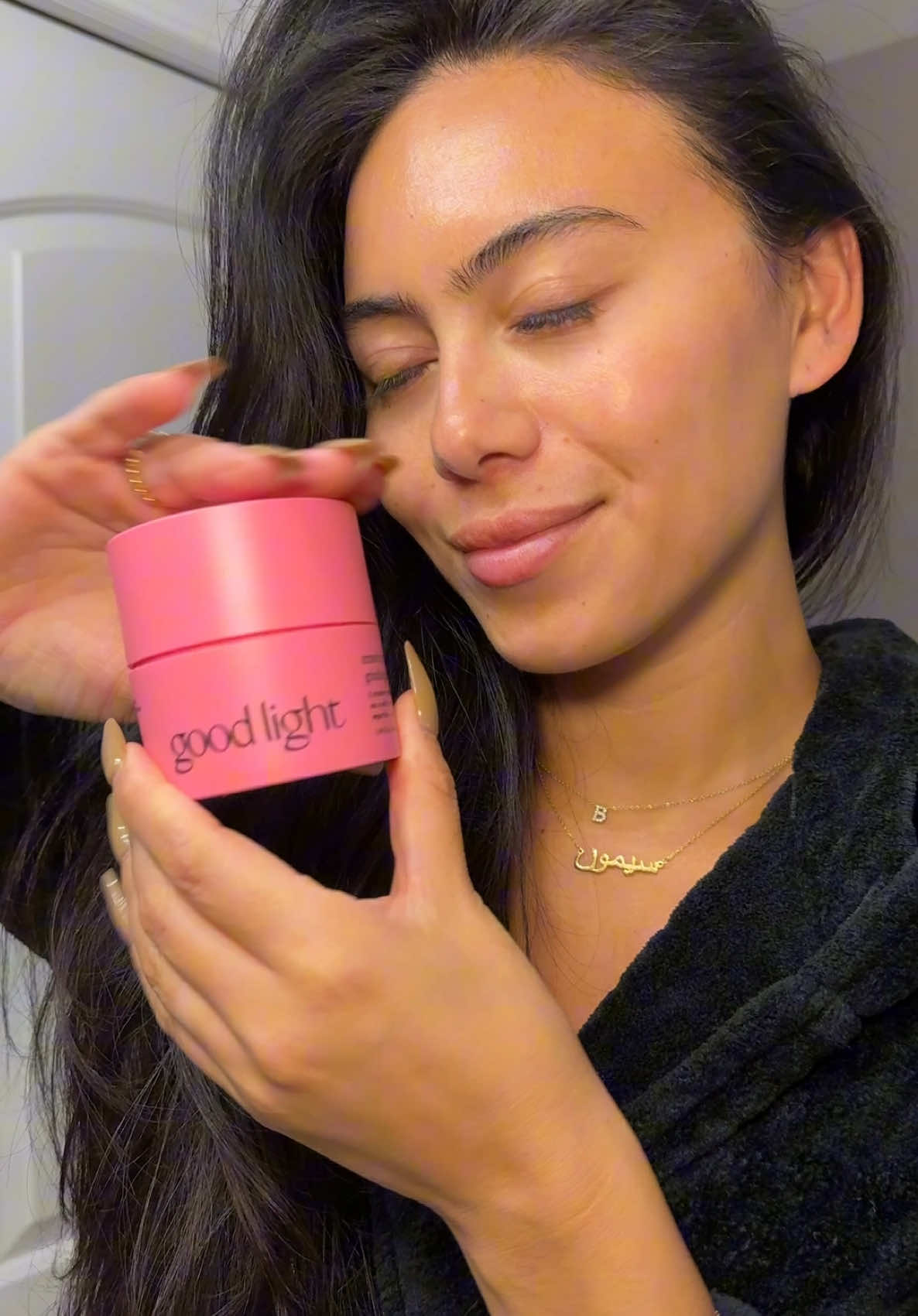 I think this is my first AMSR video, how did I do 🤭🍓🌙✨ we love a double cleanse moment! Obsessed with the @goodlight.world Strawberry Moon Grinding Cleansing Balm & Cosmic Dew Water Cleanser!  #asmr #doublecleansing #ultabeauty 