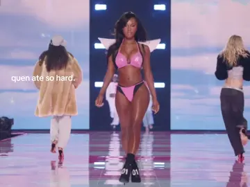 #quenlinblackwell || she actually ate so hard #viral #fyp #victoriassecret #quenblackwell 