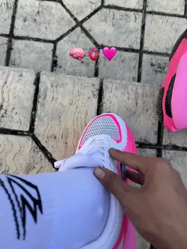 empuk ringan ga panas cuy #sepatuolahraga #sepaturunning #sepatuberkualitas #sepatulari #sepatuoriginal 